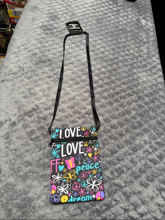 Handbags - 💗5 /$25💗
NWT Colorful 'Love' ‘Peace’ Crossbody Messenger Bag